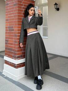 SHEIN EZwear Bộ đồ nữ gồm áo croptop và chân váy cổ bẻ, phối sọc. - Xám - Xem 3