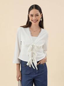 SHEIN Privé 蕾絲邊紗質打結前裝上衣 - 白色 - 查看 5