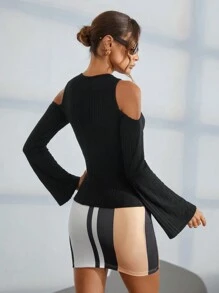 SHEIN Privé Cold Shoulder Ribbed Long Sleeve Crop Top And Striped Skirt Set - Multicolor - View 5