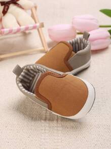 Spring And Autumn Style Newborn Infant Soft Sole Anti-Slip Sneakers With Hook And Loop Fasteners For 0-1 Years Old - Brown - View 1