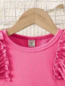 SHEIN Little Girls' Lettuce Hem Embellished Top And Faux Leather Shorts Set - Multicolor - View 3