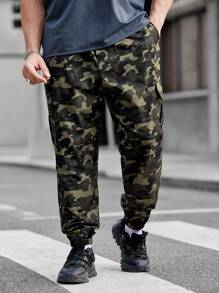 GENTILAND Men Plus Camo Print Flap Pocket Cargo Pants - Multicolor - View 1