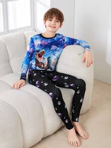 SHEIN 2入組少年男孩恐龍印花水染短袖t恤和行星印花長褲,貼身休閒服裝 - 彩色 - 查看 6