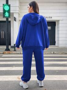 Flirla 大尺碼2入組帶有字母印花設計,帶束口帽的連帽衫和長褲 - 寶藍色 - 查看 2