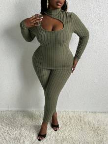 Slaydiva Plus Cut Out Mock Neck Tee & Leggings - Army Green - View 4