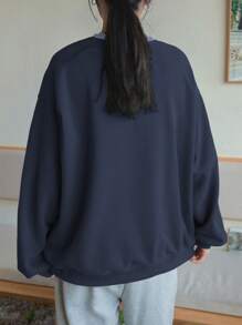 DAZY Tay áo dài Áo nỉ Với In Đồ họa - Màu xanh hải quân - Xem 5