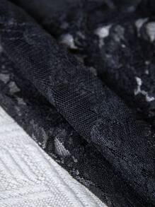 EgrlEra Women's Lace Splice Tube Top Y2K Outfit  - Black - View 7