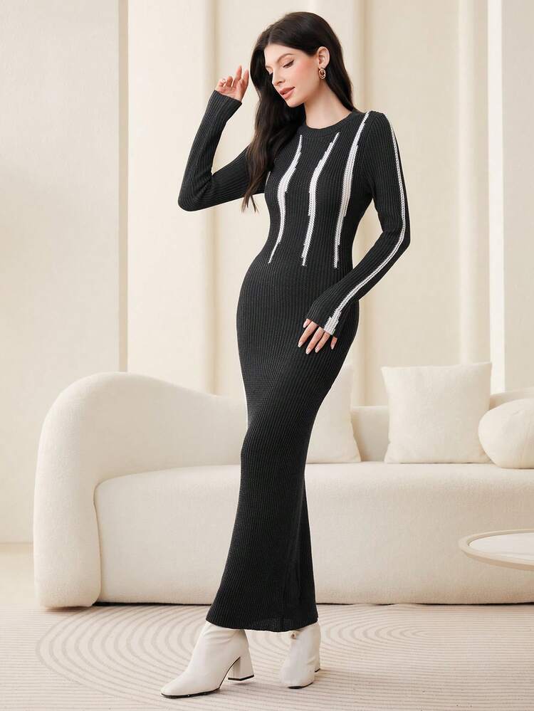 Printed Hip-hugger Long Sleeve Sweater Dress