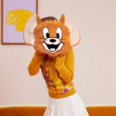 TOM & JERRY X SHEIN 1个卡通老鼠杰瑞脸毛绒抱枕（不含汤姆抱枕）