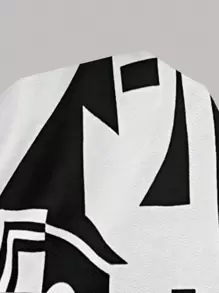 SHEIN LUNE Geometric Printed Hooded Plus Size Mid-length Coat - Black and White - View 5