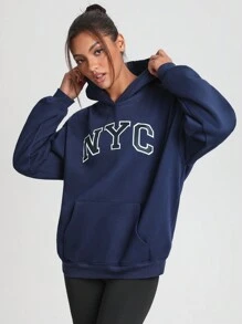 Vitoria Brayner Áo hoodie thả vai có túi Kangaroo họa tiết chữ nghệ sĩ, dùng cho ngày lễ, kỳ nghỉ - Màu xanh hải quân - Xem 4