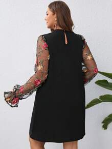SHEIN VCAY Plus Floral Embroidered Mesh Flare Lantern Sleeve Dress - Multicolor - View 2