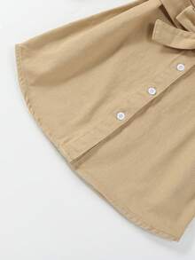 年輕女孩貼袋束帶襯衫牛仔連身裙