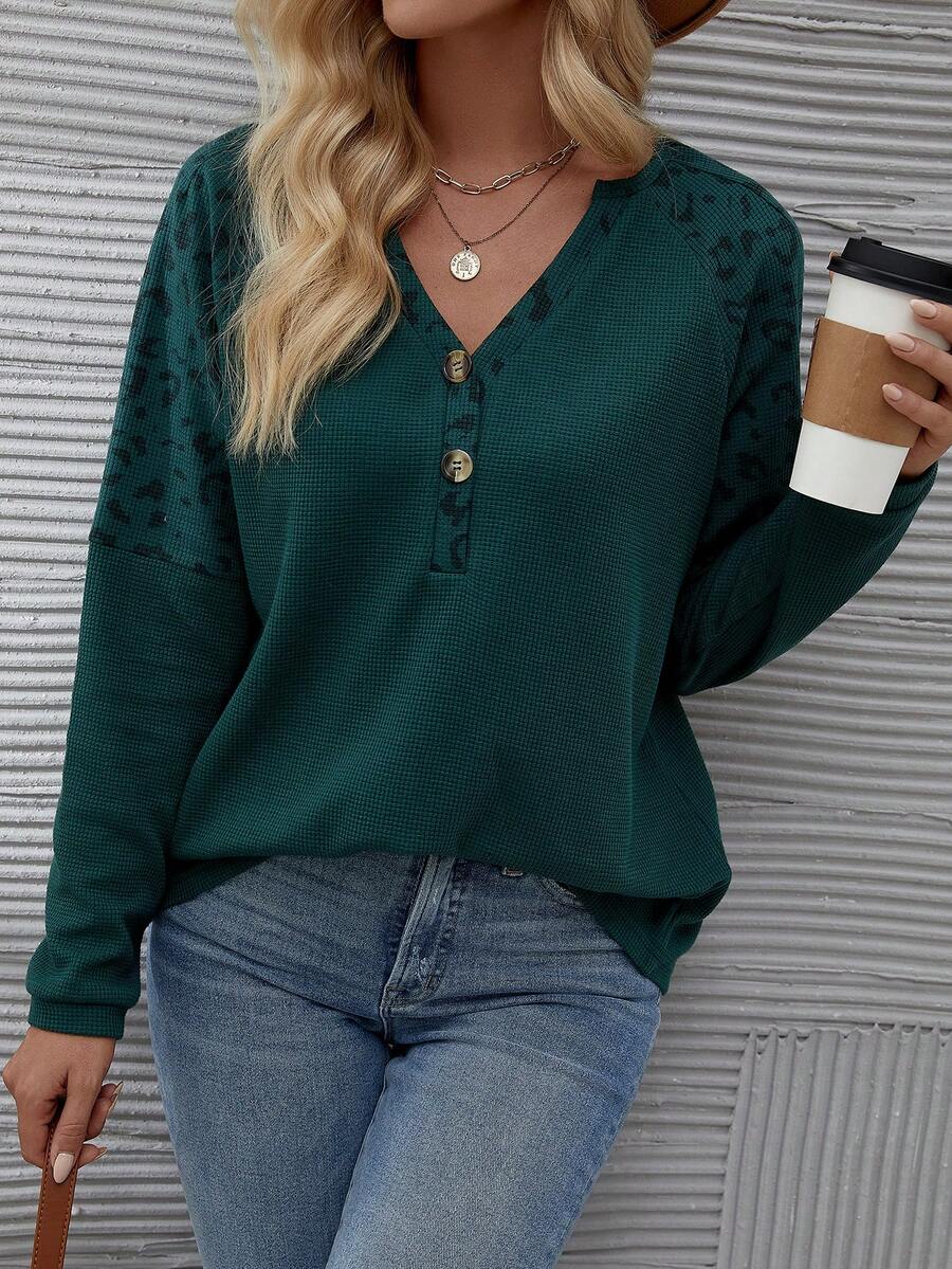 EMERY ROSE 女士豹紋網眼針織下垂肩t恤 - 墨綠色 - 查看 1