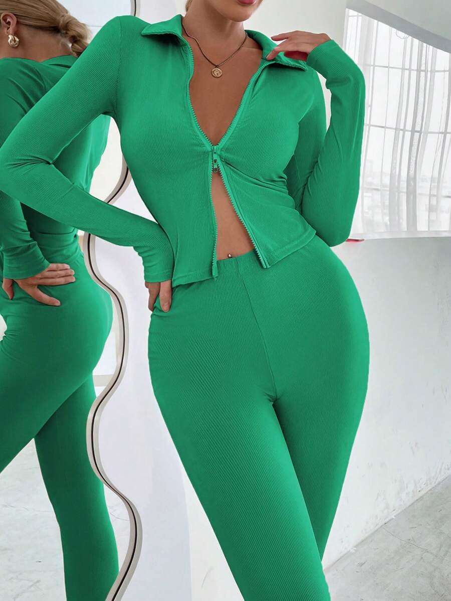 Chiquease 女款雙拉鍊t恤和打底褲套裝 - 薄荷綠 - 查看 1