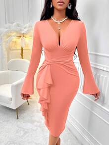 SHEIN Slayr 純色深v領鈴襟荷葉邊蕾絲裝飾洋裝 - 粉色 - 查看 5