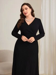 Modelyn 加大碼黑色v領毛衣連衣裙,腰部收緊設計 - 黑色 - 查看 3