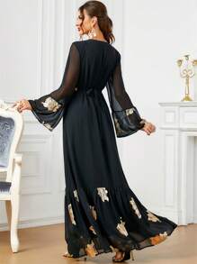 SISKAKIA Gold Leaf Pattern Arabian Modest Long Sleeve Dress Kaftan - Black - View 2
