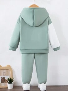 SHEIN Young Boy Colorblock Hooded Sweatshirt And Pants Set Chic Outfits For Autumn/Winter - Green - View 2