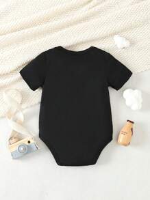 男嬰短袖連體衣，印有文字圖案 - 黑色 - 查看 2