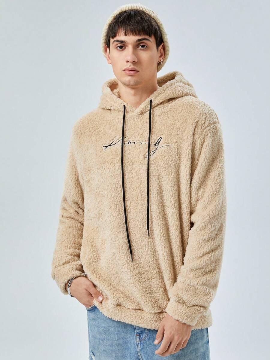 Manfinity RebelGame 男士字母刺繡抽繩法蘭絨連帽衫 - 卡其色 - 查看 1