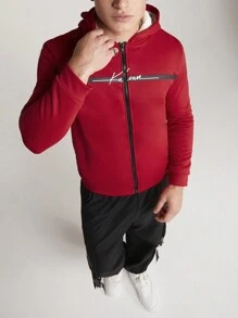 Manfinity VCAY 宽松版型男士拉链保暖连帽衫，适合秋冬穿着