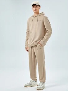 GENTILAND Men Letter Graphic Drawstring Hoodie & Joggers - Khaki - View 1