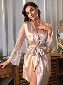 Bata de satén con cinturón, encaje y gráfico de letras, lujoso atuendo de estar en casa, otoño, invierno - Rosa Pálido - Ver 5