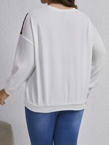 SHEIN LUNE Hơn Bảng điều khiển Leopard Tương phản Sequin Rhinestone Chi tiết Thả vai Áo nỉ - trắng - Xem 2