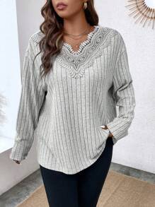 Calvaya 大尺碼女士肋紋蕾絲拼接t恤 - 灰色 - 查看 4