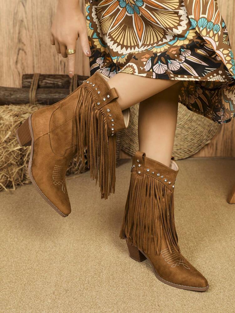 Fashionable Women's Chunky Heel Studded Tassel Mid-calf Boots