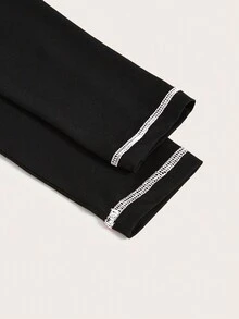 SHEIN Qutie Remera De Costura Superior Con Estampado De Cráneo - Blanco y Negro - Ver 3