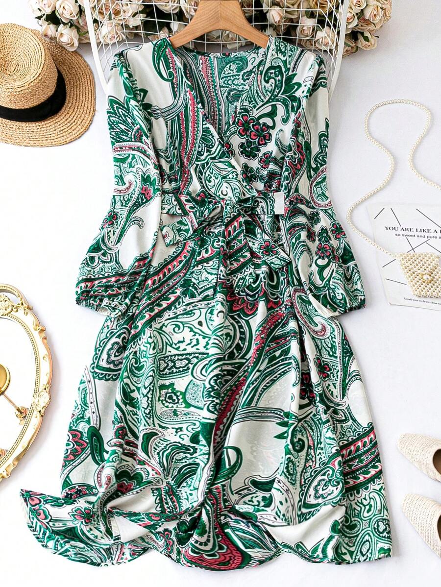 SHEIN Clasi Kích thước lớn Paisley In Váy có thắt lưng - màu xanh lá - Xem 1