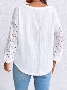 SHEIN LUNE Plus Size Wafer Check Hollow Out Embroidered T-Shirt Fall Cloth For Women - White - View 2