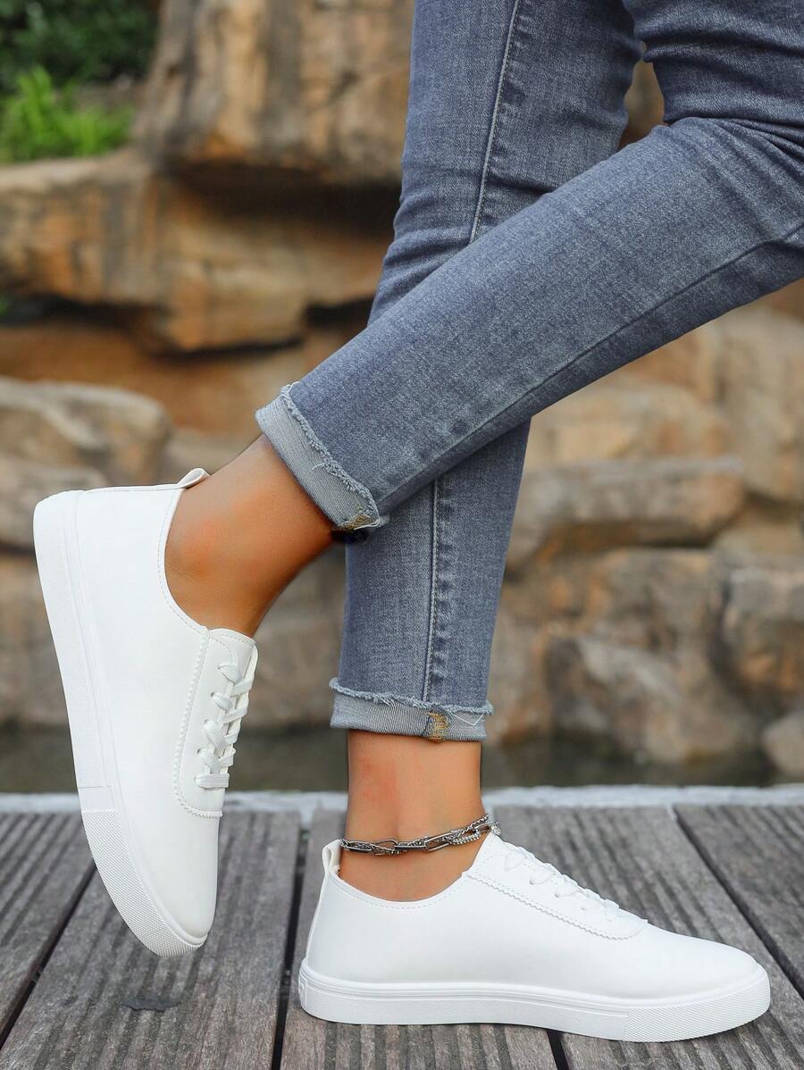 Zapatillas Deportivas Blancas Con Cordones Para Mujeres Con Patrón Floral Británico, Punta Redonda, Parte Superior Plana Y Baja, Zapatos De Skate De Moda, Transpirables Y Antideslizantes Para Estudiantes - Blanco - Ver 1