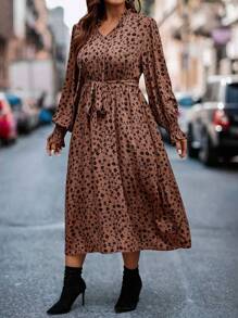 SHEIN CURVE+ Kích thước lớn Ngẫu nhiên In Đầm - Cà phê nâu - Xem 3