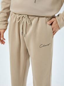 GENTILAND Men Letter Graphic Drawstring Hoodie & Joggers - Khaki - View 5