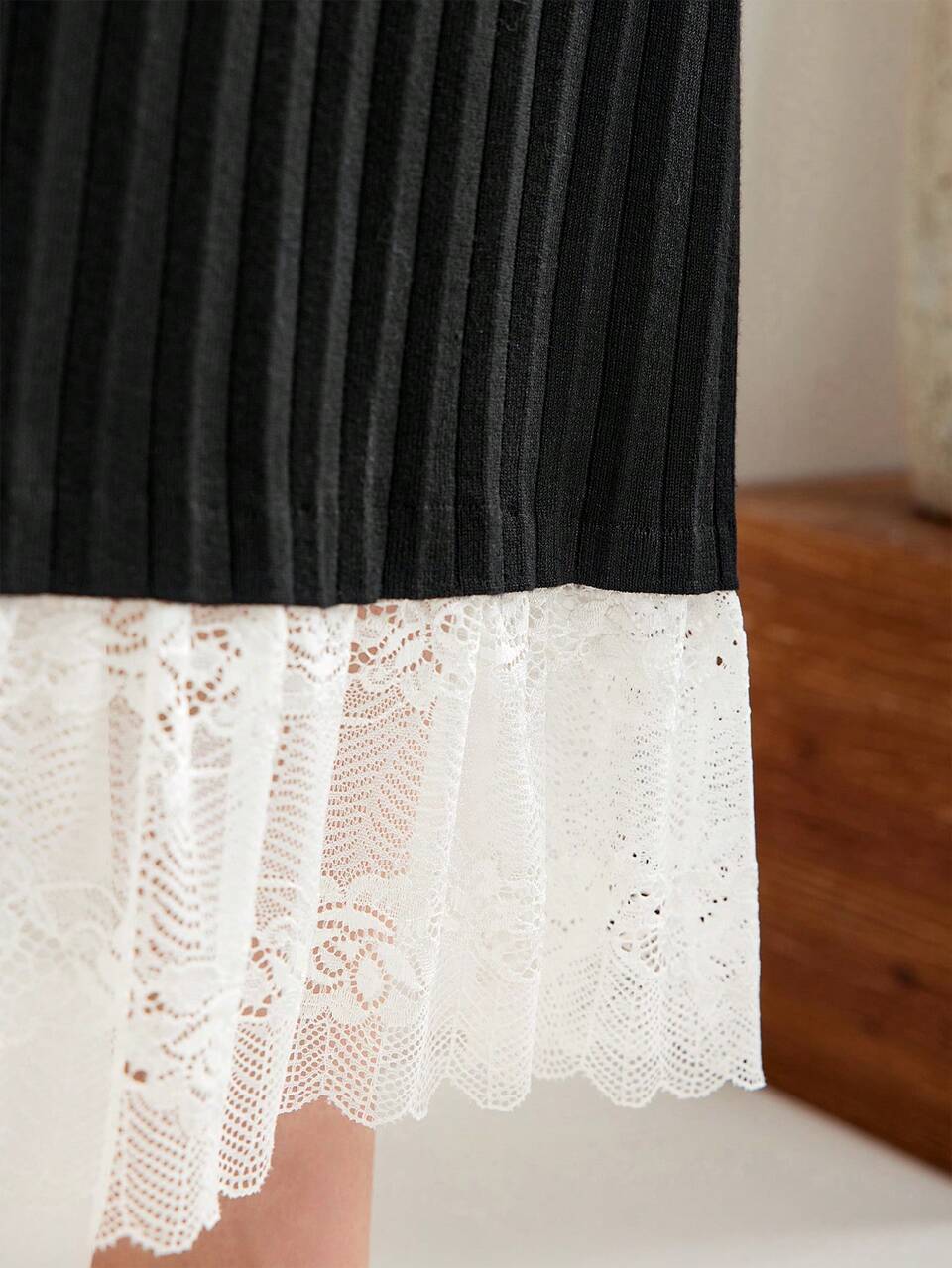 Women's Patchwork Lace Detail Ribbed Knitted Sweater Dress With Round Neckline, Without Waist Belt Fall Cloth For Women