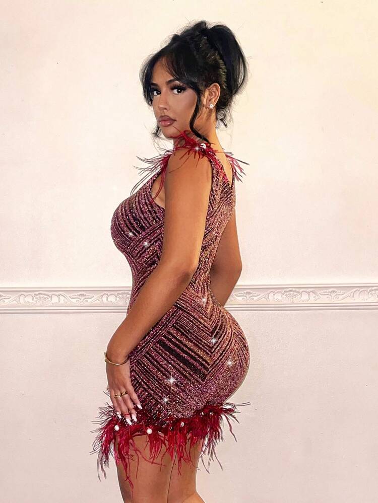 New Year'S Eve Party Dress - Mini Sexy Feathered Dress With Gold And Silver Threads