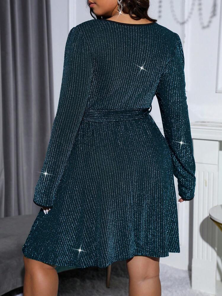 Plus Size V-neck Long Sleeve Dress