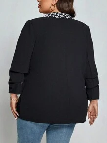 SHEIN CURVE+ Random Printed Plus Size Blazer - Black and White - View 2