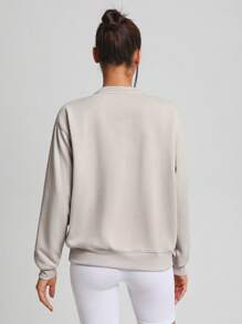 JoyandElle 艺术家宽松落肩运动衫，带图案印花，适合假期、度假、节日 - 米色 - 查看 2