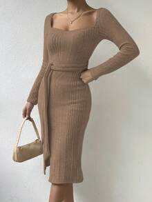 Chiquease Solid Color Dress With Sweetheart Neck, High Side Slit And Belt - Pink - View 4