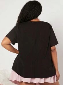 SHEIN CURVE+ 加大號愛心與口號圖案短袖t恤 - 黑色 - 查看 3