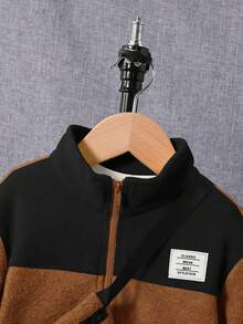 SHEIN 嬰兒男童顏色塊拼接夾克、純色褲子和背包套裝,長袖 - 棕色 - 查看 6