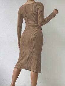 Chiquease Solid Color Dress With Sweetheart Neck, High Side Slit And Belt - Pink - View 2