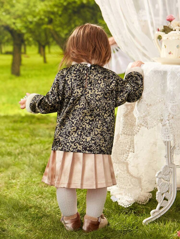Baby Girls' Winter Two-Piece Set, Patchwork Black And Golden Printed Top Plus Skirt, Perfect For Parties, Vacations And Birthdays