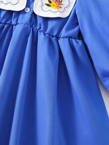 SHEIN 幼兒女童秋季花卉刺繡翻領洋裝 - 藍色 - 查看 4