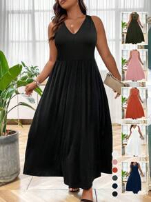 SHEIN LUNE Plus Solid Hollow Out Back Dress - Black - View 1