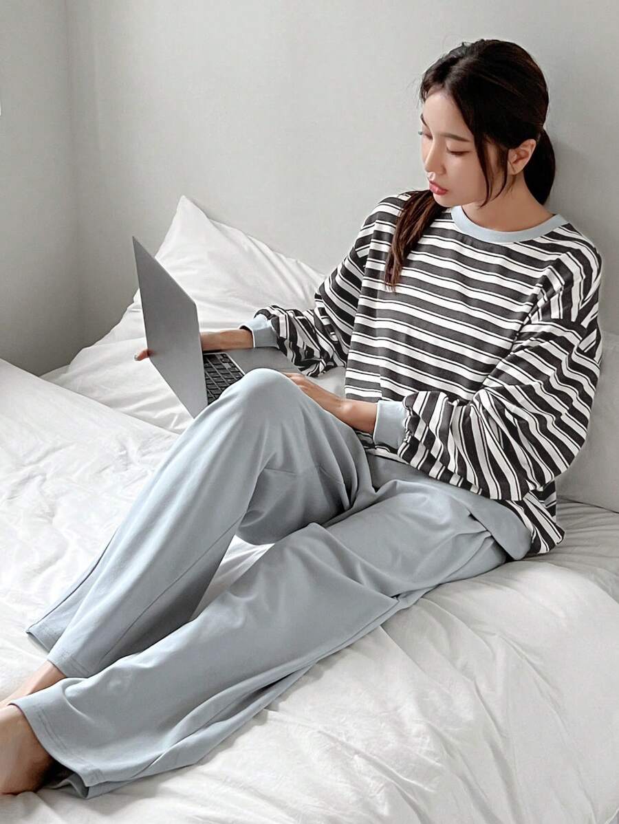 DAZY 女性條紋家居服套裝 - 灰色 - 查看 1